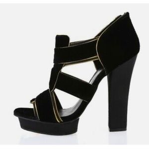 Tory Burch Heels NWOT